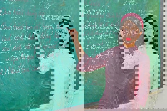 Tuổi nghỉ hưu của giáo viên từ 2026