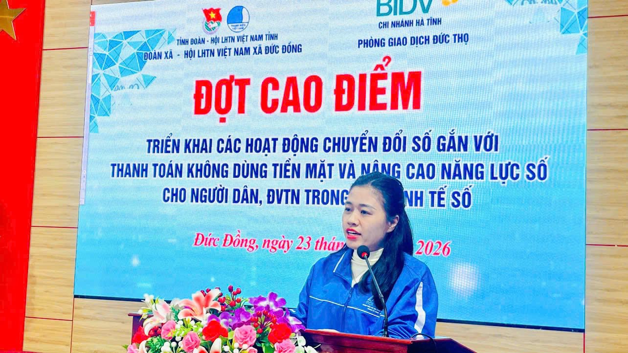 Tiếp tục triển khai đợt cao điểm chuyển đổi số gắn với thanh toán không dùng tiền mặt tại các xã, phường trên toàn tỉnh