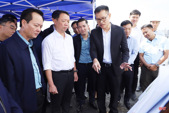 Sớm hoàn thiện hạ tầng các khu, cụm công nghiệp để thu hút dự án thứ cấp