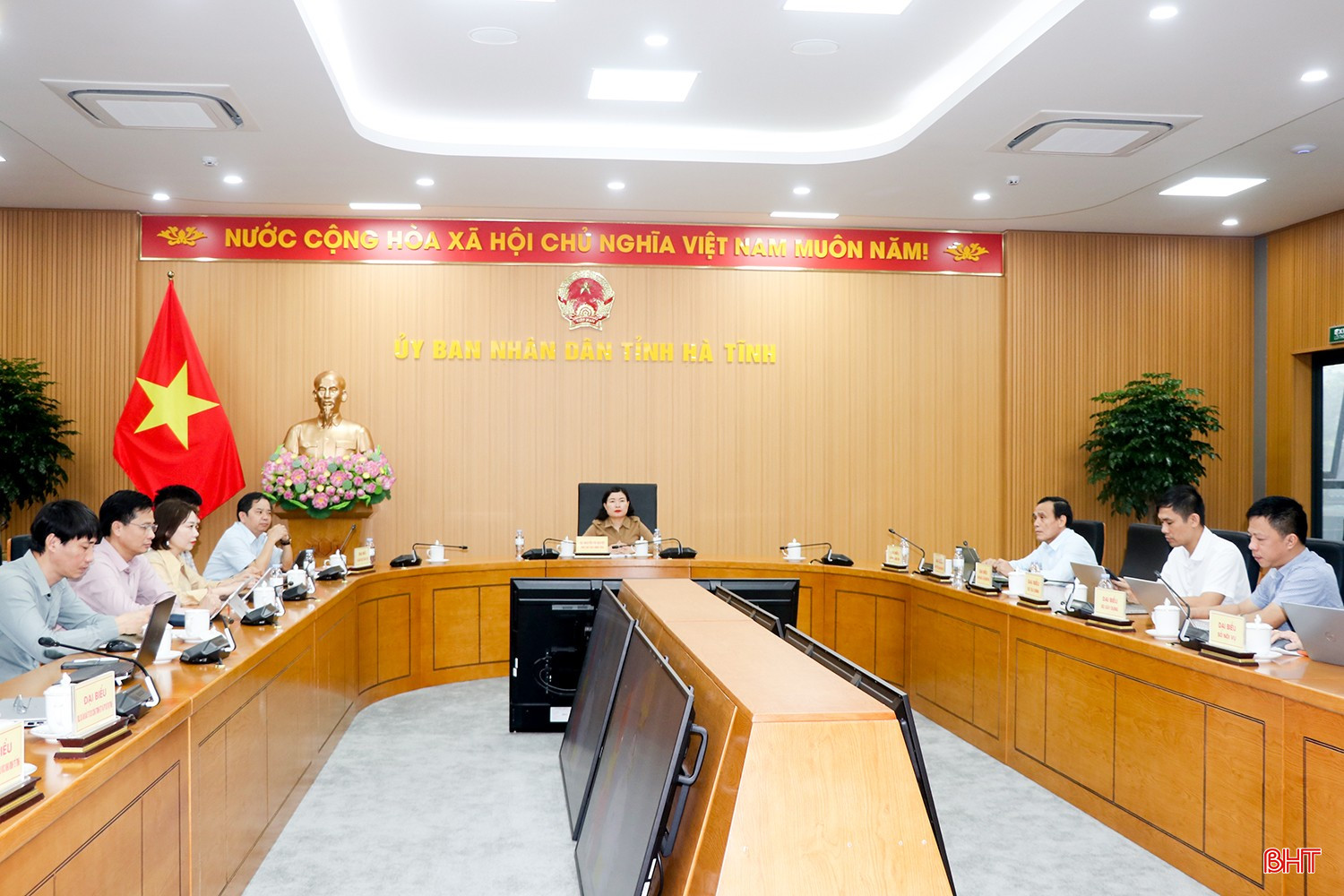 Toàn cảnh điểm cầu Hà Tĩnh. bqbht_br_11-1618.jpg