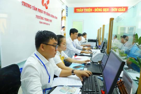 Bộ Nội vụ hướng dẫn điều kiện tiếp nhận nhân sự vào công chức 