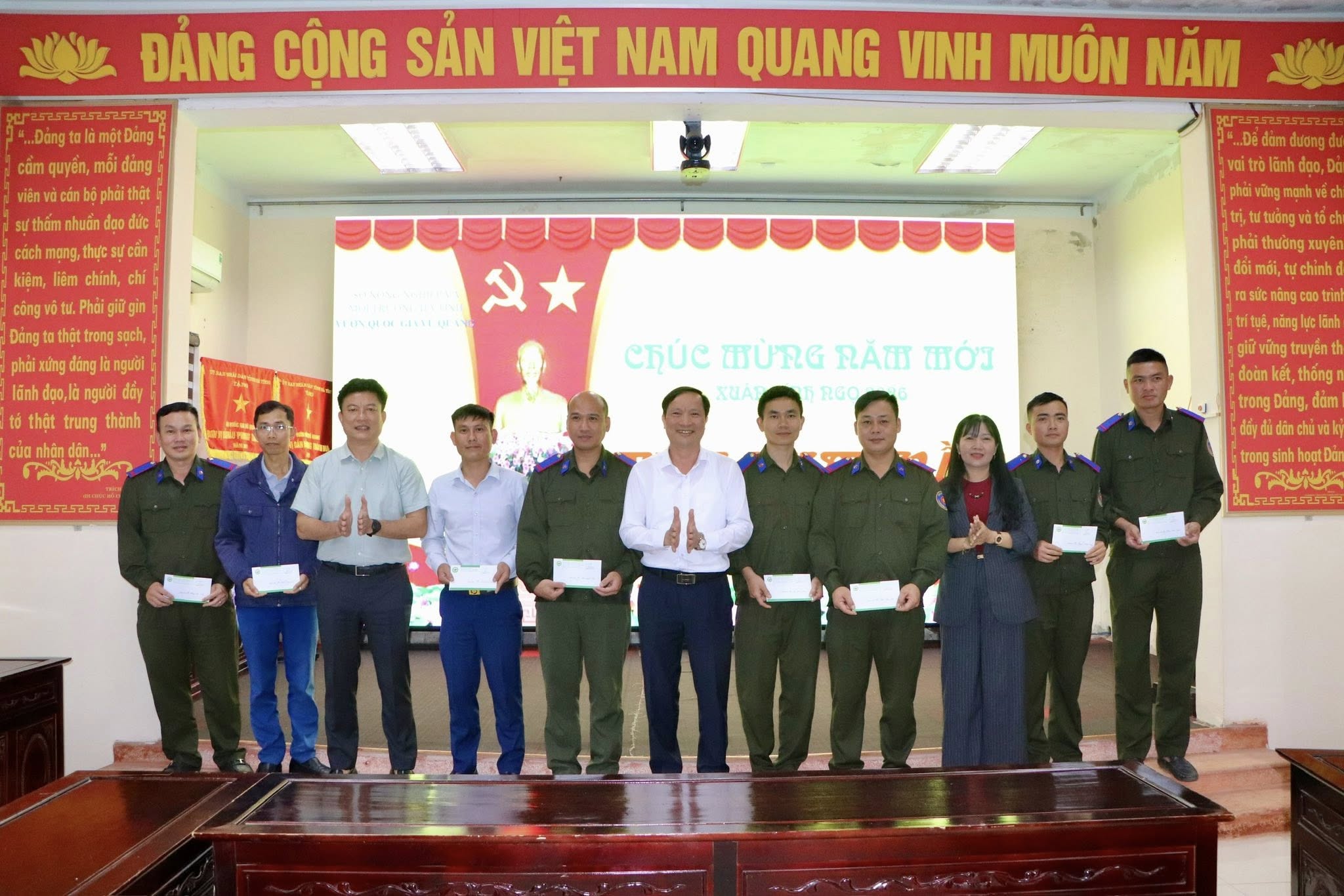 Vũ Quang thăm, động viên các lực lượng làm nhiệm vụ trước thềm Xuân Bính Ngọ 2026