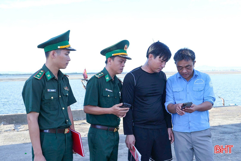 Hà Tĩnh tăng cường giám sát tàu cá qua cảng, góp phần chống khai thác IUU