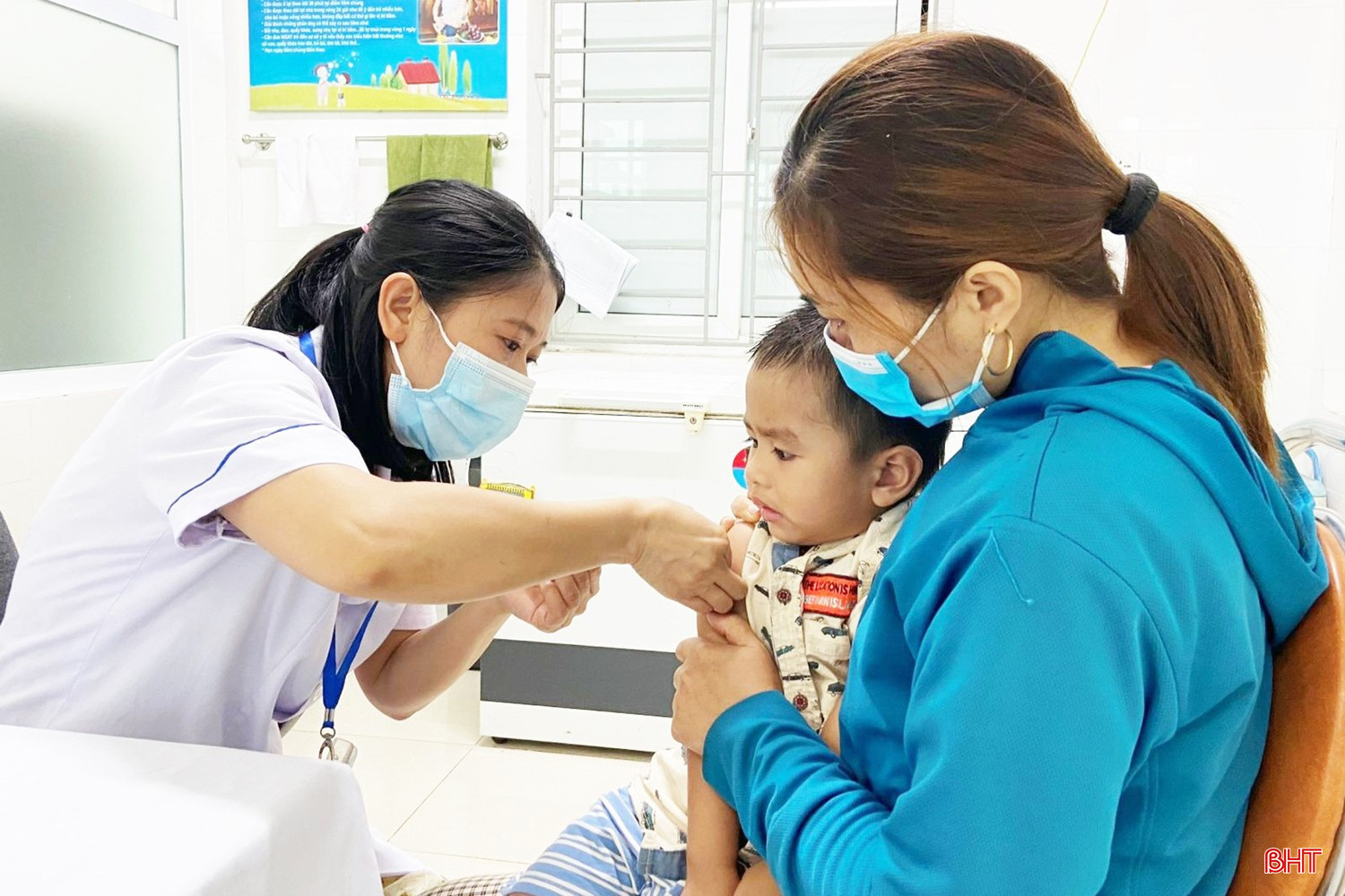 Tiêm vắc-xin là giải pháp hữu hiệu nhất để phòng bệnh não mô cầu. bqbht_br_tiem-vac-xin-la-giai-phap-huu-hieu-nhat-de-phong-benh-nao-mo-cau.jpg