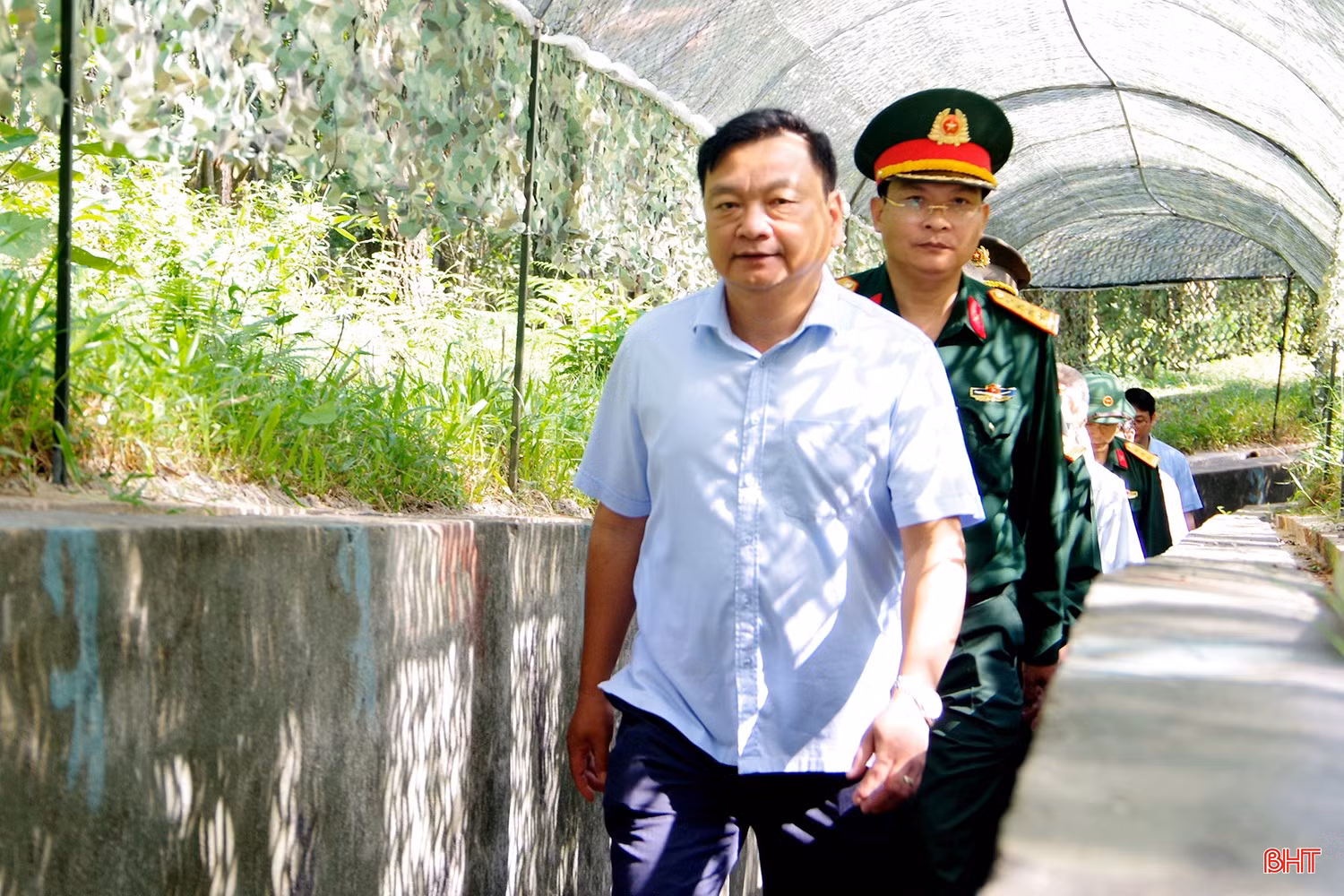 Phó Chủ tịch UBND tỉnh Hồ Huy Thành kiểm tra công tác chuẩn bị diễn tập khu vực phòng thủ