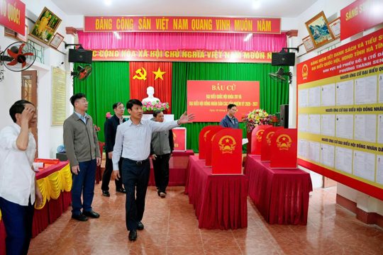 Phường Thành Sen kiểm tra công tác chuẩn bị tại các khu vực bỏ phiếu