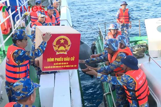 Trường Sa sẵn sàng bầu cử sớm: Gửi trọn niềm tin nơi đầu sóng