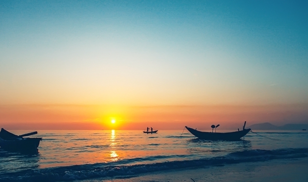 bình minh trên biển Kỳ Ninh
