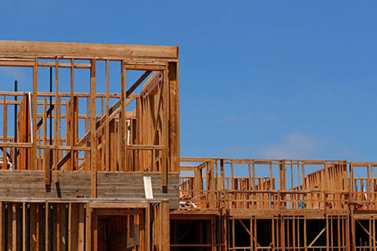 Thông báo giao, điều chuyển gỗ tịch thu phục vụ xây dựng trụ sở và công trình công cộng