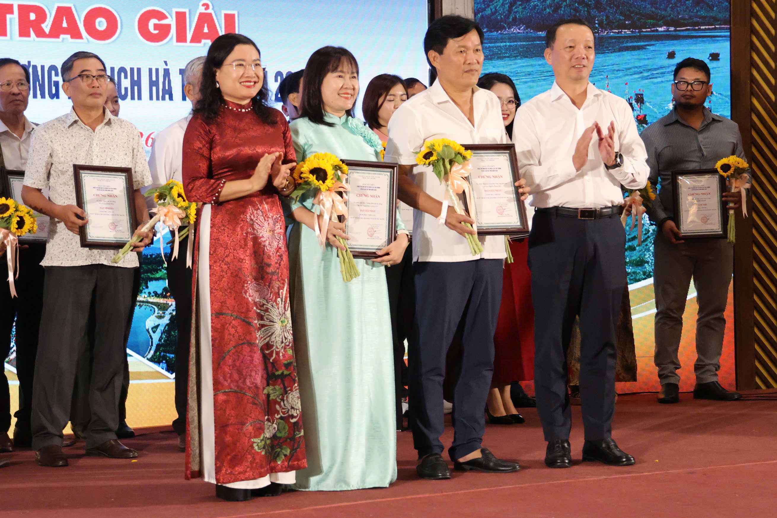 Tổng kết và trao giải Cuộc thi “Ảnh đẹp và Video clip ấn tượng về du lịch Hà Tĩnh” năm 2026