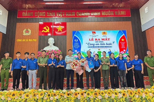 Đoàn Thanh niên và Công an xã Mai Phụ ra mắt mô hình “Cùng em tiến bước” 