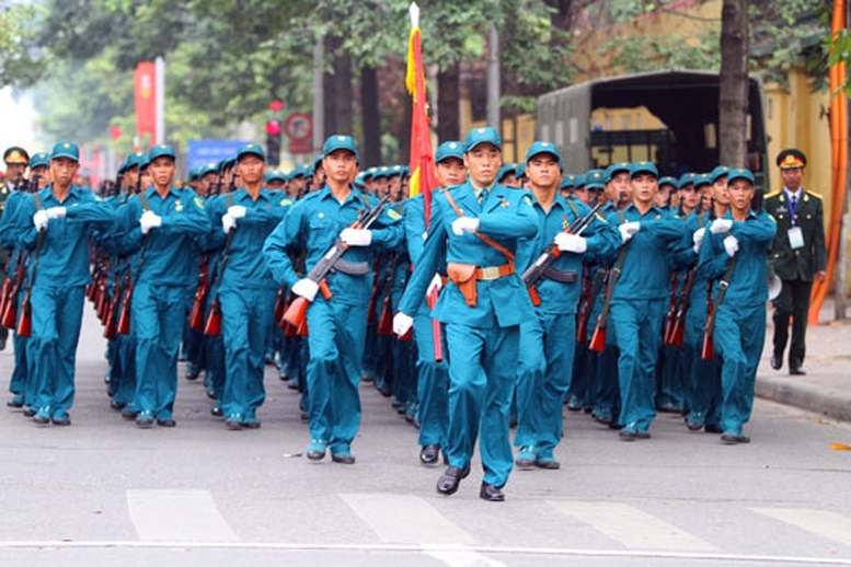 Sửa đổi chế độ, chính sách đối với Dân quân tự vệ phù hợp với chính quyền địa phương 2 cấp