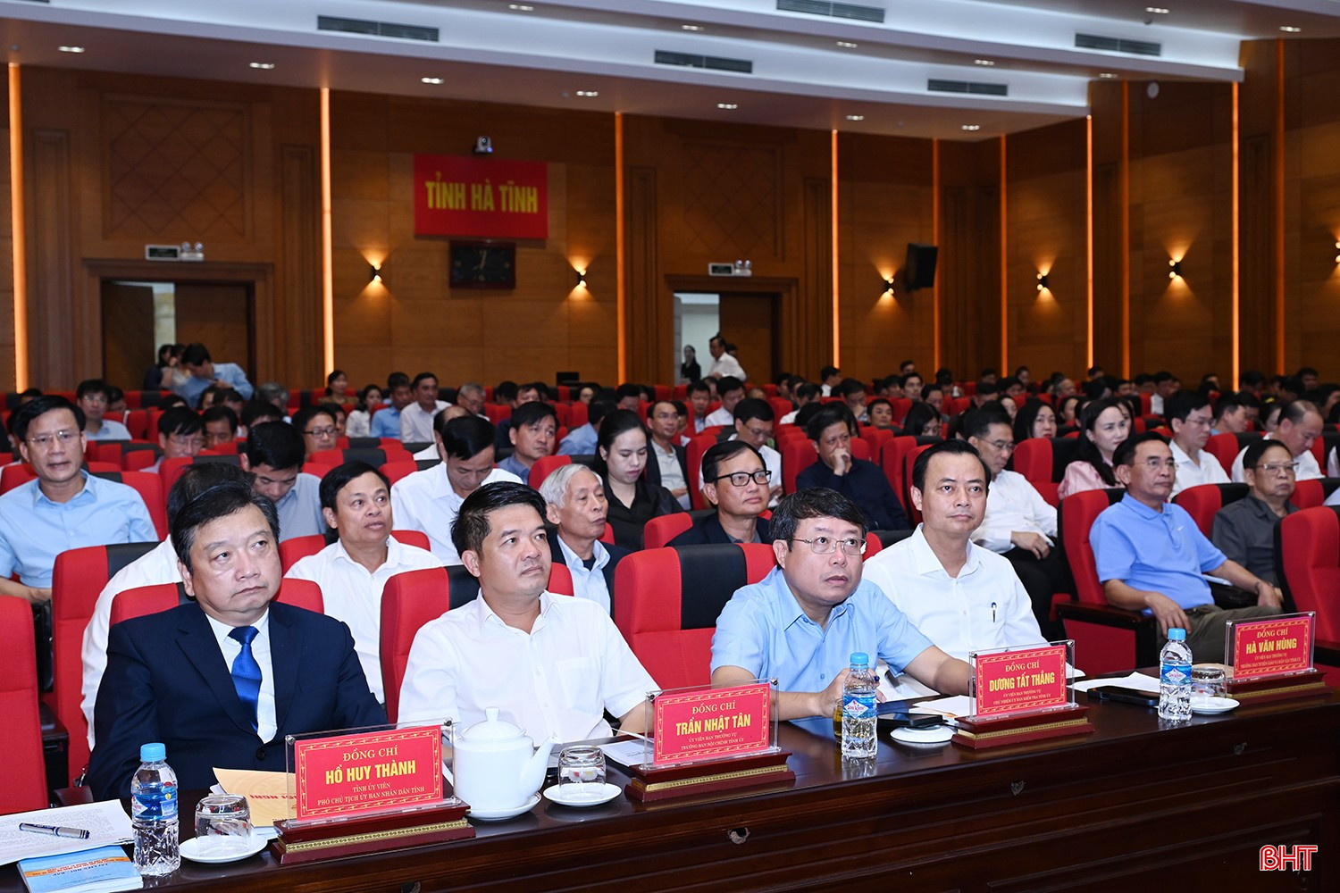 Description: Đại biểu điểm cầu tỉnh.