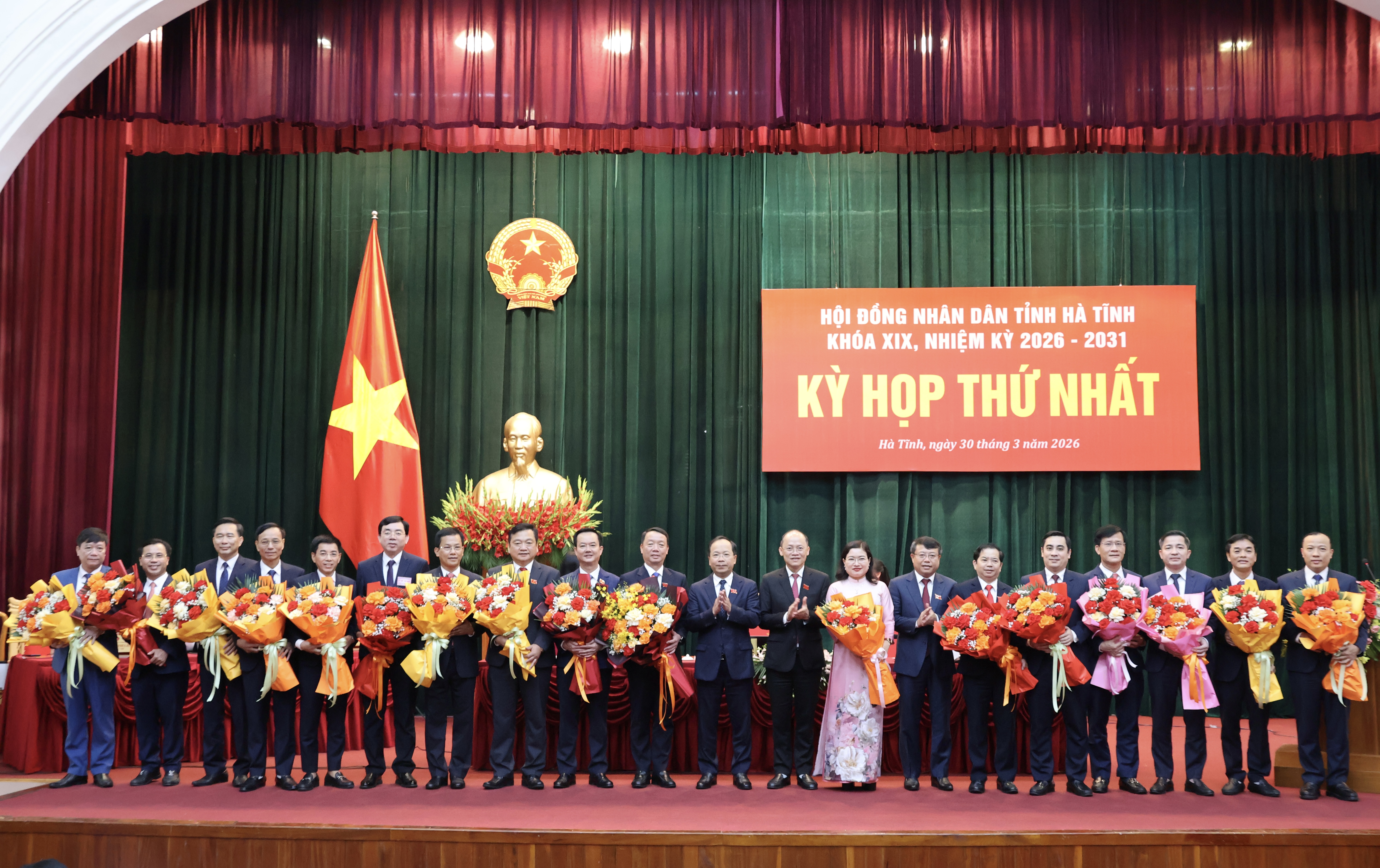 Hoàn tất bầu các chức danh lãnh đạo HĐND, UBND tỉnh