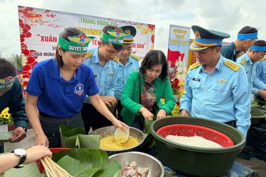 Sôi nổi “Xuân canh trời”, thắm đượm nghĩa tình quân – dân ở Trung đoàn 224