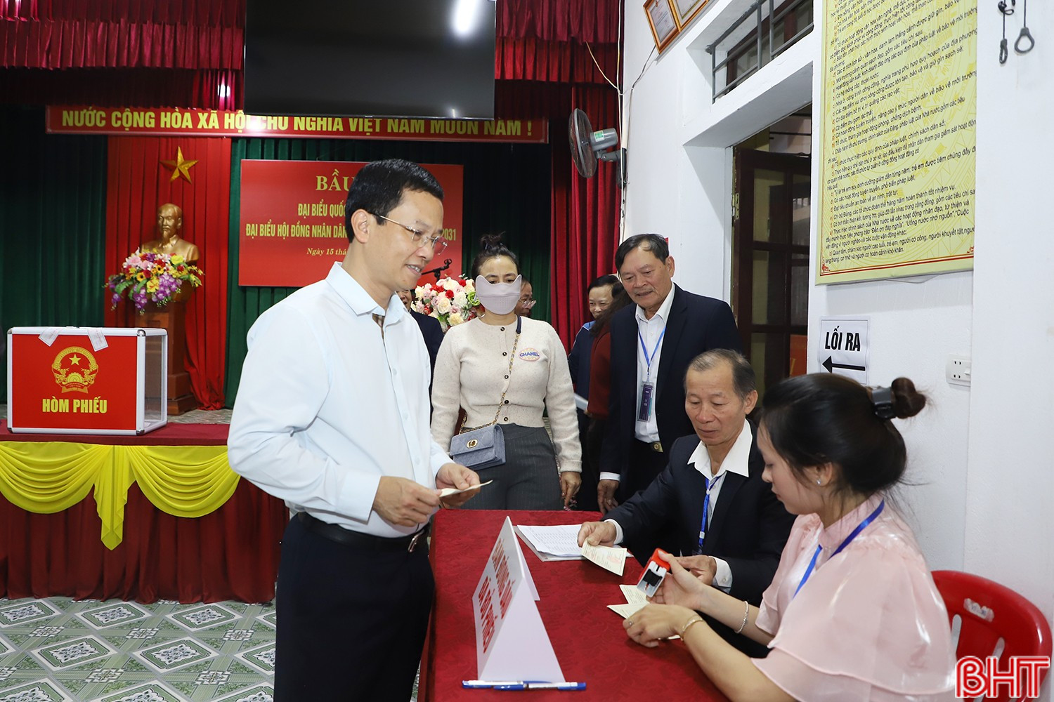 Công tác tổ chức được triển khai chu đáo, đảm bảo trật tự, đúng quy trình, quy định.