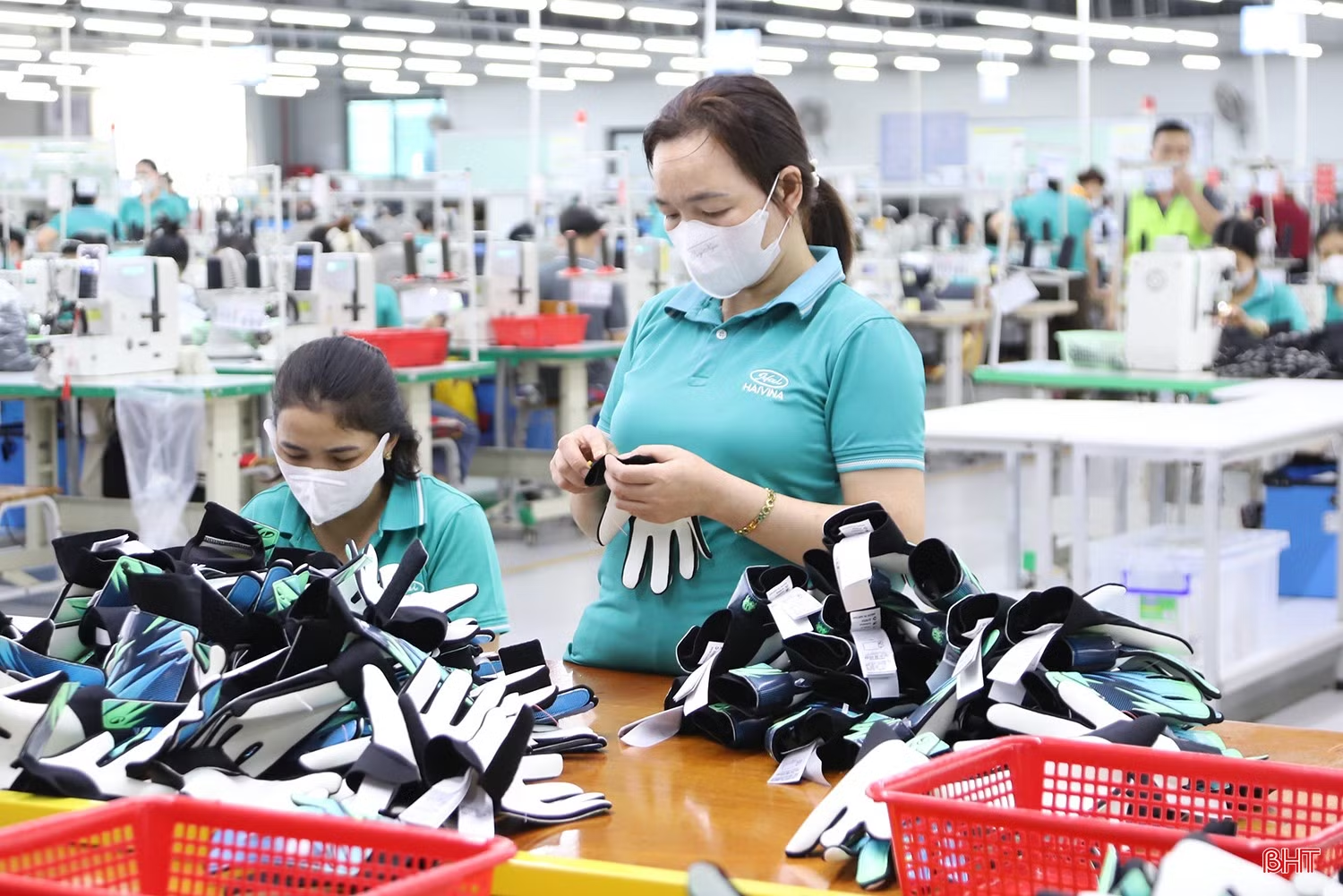 Doanh nghiệp đẩy mạnh sản xuất, tăng tuyển dụng lao động