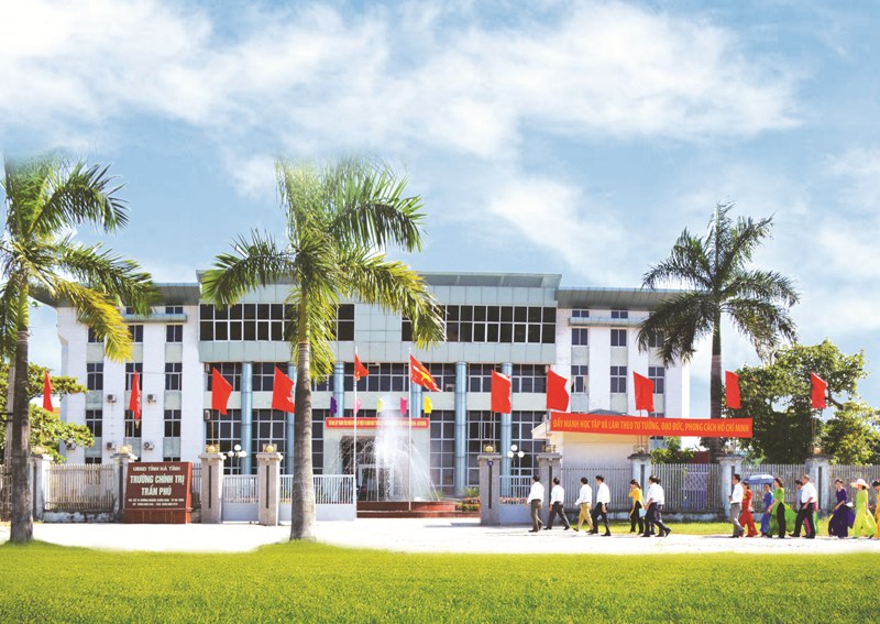 Thông báo chiêu sinh các lớp bồi dưỡng ngạch chuyên viên và tương đương; chuyên viên chính và tương đương theo hình thức trực tuyến