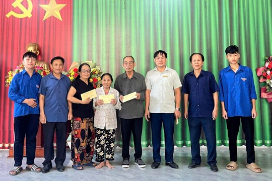Xã Hương Khê hướng về Ngày Thương binh - Liệt sĩ bằng nhiều việc làm thiết thực