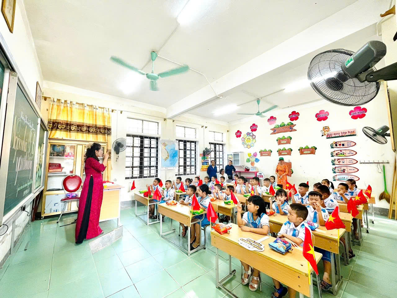Khi dữ liệu thay sổ sách trong trường học Nghi Xuân