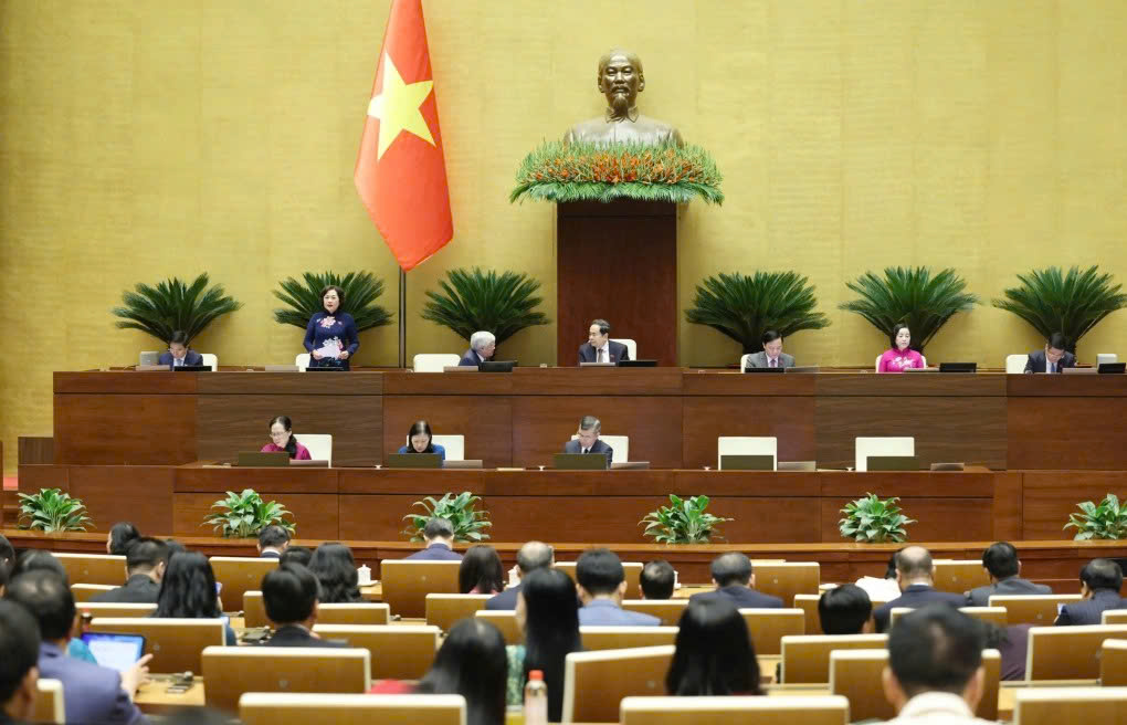 Quốc hội chốt bỏ ngưỡng chịu thuế 500 triệu đồng với hộ kinh doanh