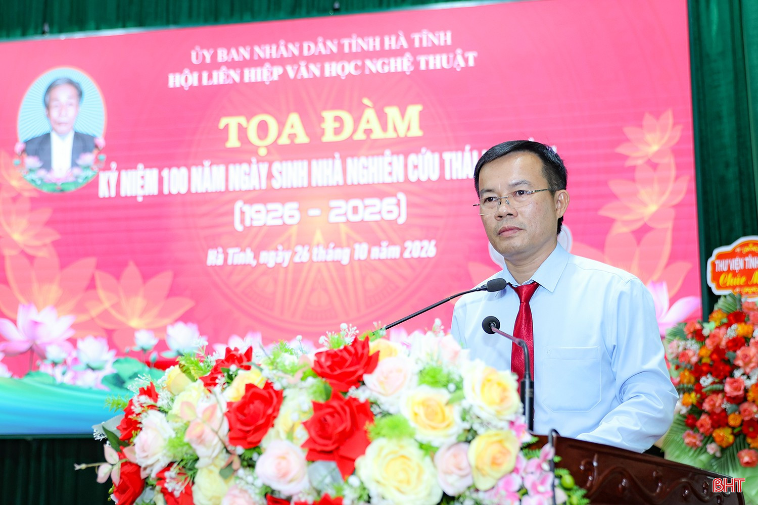 Chủ tịch Hội Liên hiệp Văn học Nghệ thuật Nguyễn Tùng Lĩnh phát biểu khai mạc tọa đàm. bqbht_br_a623a0088.jpg