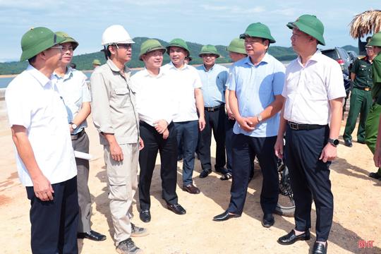 Dự báo mưa lớn ở Hà Tĩnh: Ban Chỉ huy Phòng thủ dân sự tỉnh chỉ đạo "nóng"