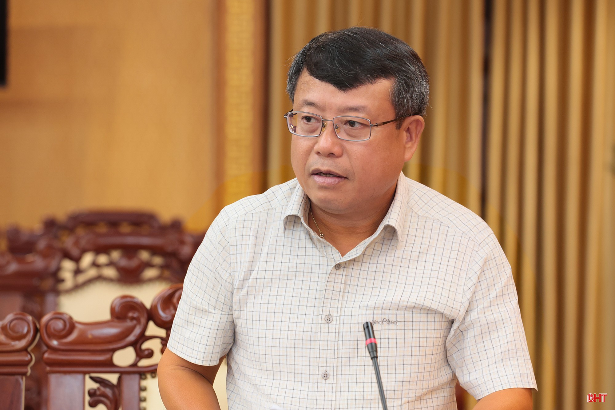 Đồng chí Dương Tất Thắng - Ủy viên BTV Tỉnh ủy, Phó Chủ tịch Thường trực HĐND tỉnh phát biểu tại hội nghị. bqbht_br_tong-ket-nghi-quyet-bct-1768.jpg