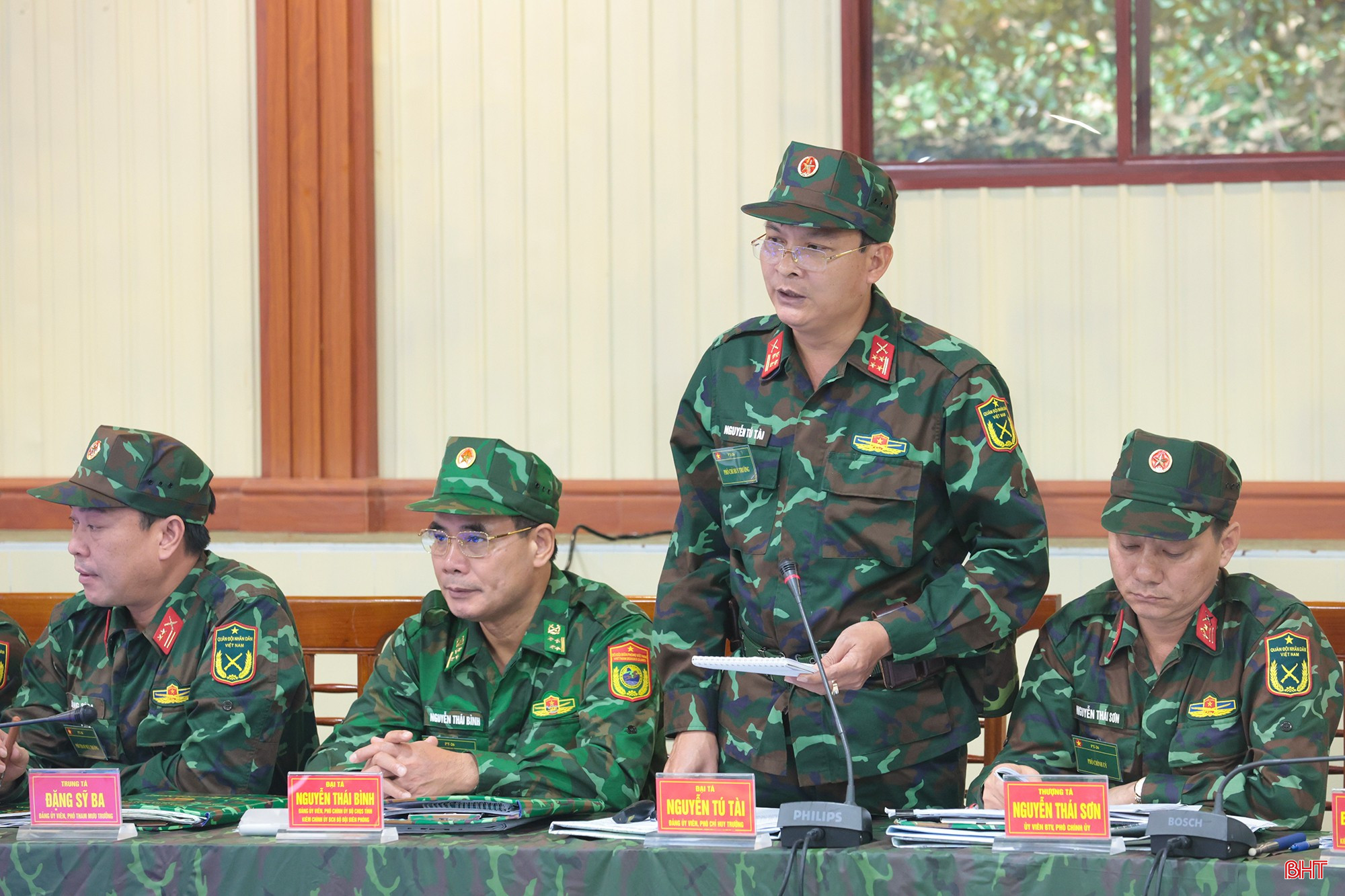 Đại tá Nguyễn Tú Tài - Phó Chỉ huy trưởng Bộ CHQS tỉnh phát biểu ý kiến. bqbht_br_dien-tap.jpg