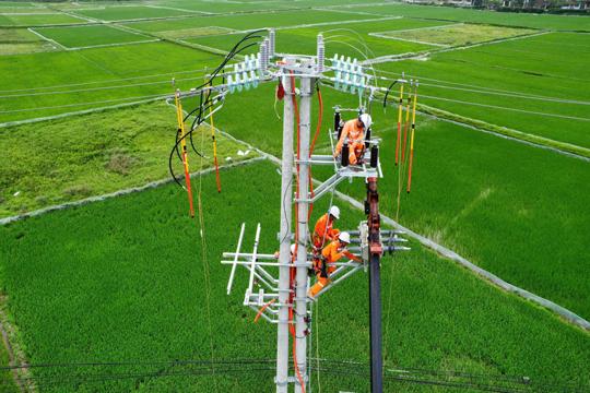 Công ty Điện lực Hà Tĩnh chủ động đảm bảo cung ứng điện mùa nắng nóng 2026