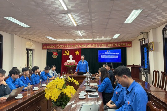 Chi đoàn Sở Khoa học và Công nghệ phối hợp tổ chức tập huấn ứng dụng công dân số i-hatinh cho cán bộ đoàn toàn tỉnh