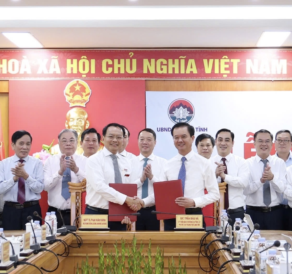 Hà Tĩnh hợp tác phát triển nguồn nhân lực, khoa học công nghệ và chuyển đổi số