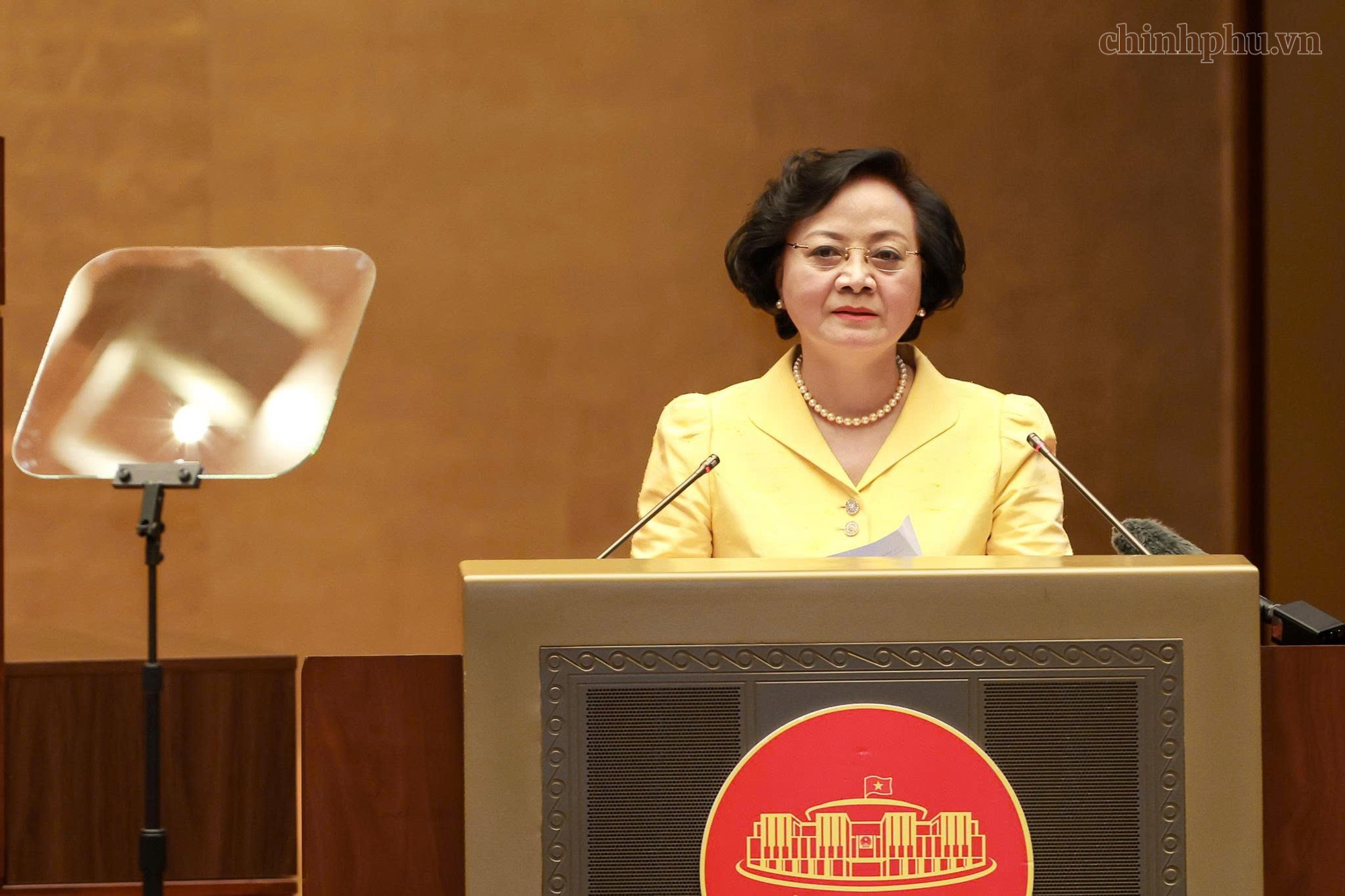 Đồng chí Phạm Thị Thanh Trà - Bí thư Trung ương Đảng, Phó Thủ tướng Chính phủ trình bày những nội dung trọng tâm, cốt lõi của Kết luận số 105-KL/TW - Ảnh: chinhphu.vn/Nhật Bắc. base64-4278.png