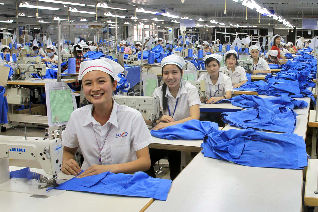 Ủy ban bầu cử tỉnh Hà Tĩnh tạo điều kiện để người lao động tại doanh nghiệp tham gia bầu cử