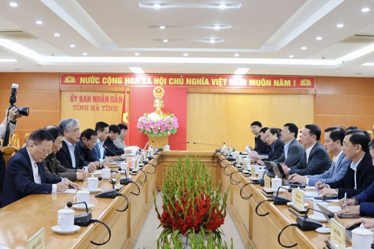 Tham vấn ý kiến chuyên gia xây dựng Khu thương mại tự do Vũng Áng 