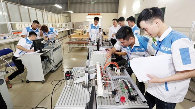 Chính sách hỗ trợ, khuyến khích doanh nghiệp tham gia hoạt động giáo dục nghề nghiệp