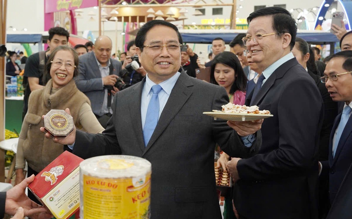 Thủ tướng Chính phủ yêu cầu tăng cường quảng bá sản phẩm, thương hiệu địa phương tại Hội chợ Mùa Xuân 2026