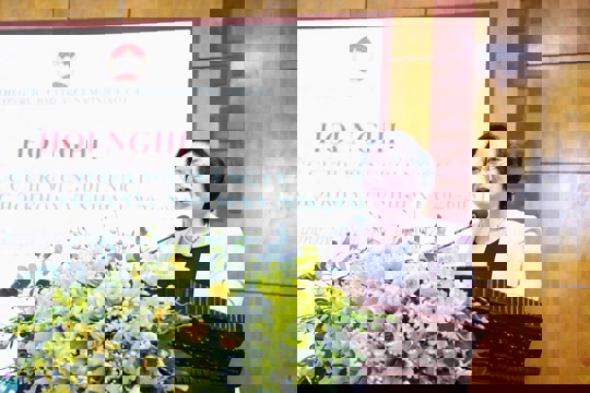 Phó Thủ tướng Phạm Thị Thanh Trà thông tin tới cử tri về lộ trình cải cách tiền lương, cắt giảm thủ tục hành chính