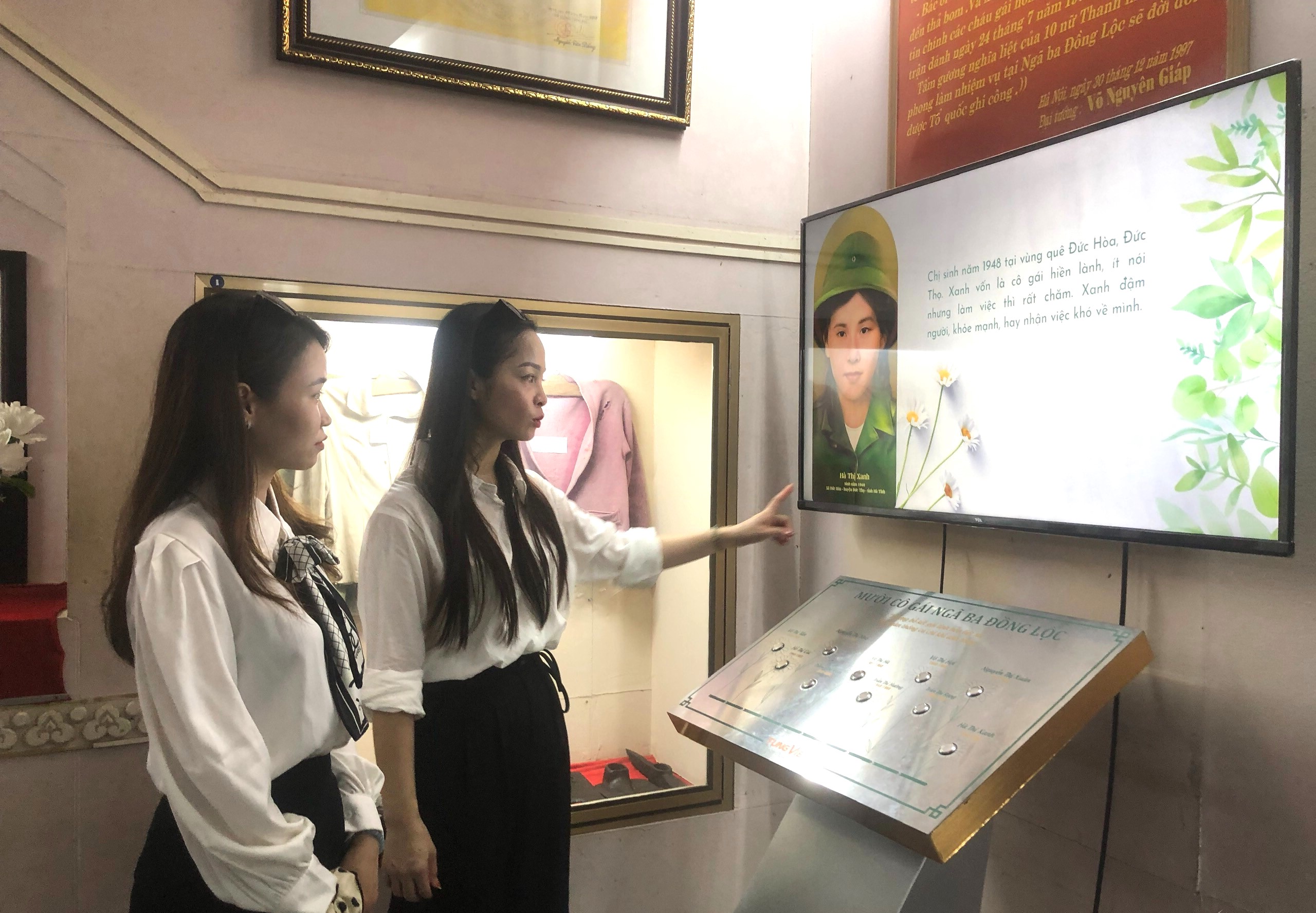 Giao điểm của tự hào và công nghệ: Cách "giữ chân" người trẻ tại các địa chỉ đỏ