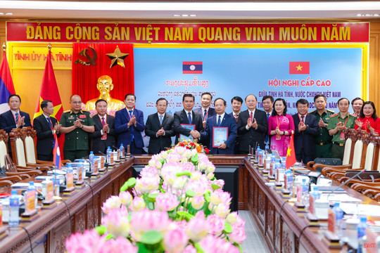 Hà Tĩnh - Khăm Muồn tăng cường hợp tác, thắt chặt tình hữu nghị