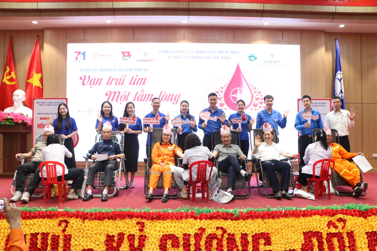 “Tuần lễ hồng EVN” lần thứ XI: Điện lực Hà Tĩnh hiến tặng 139 đơn vị máu gửi về Bệnh viện Đa khoa tỉnh