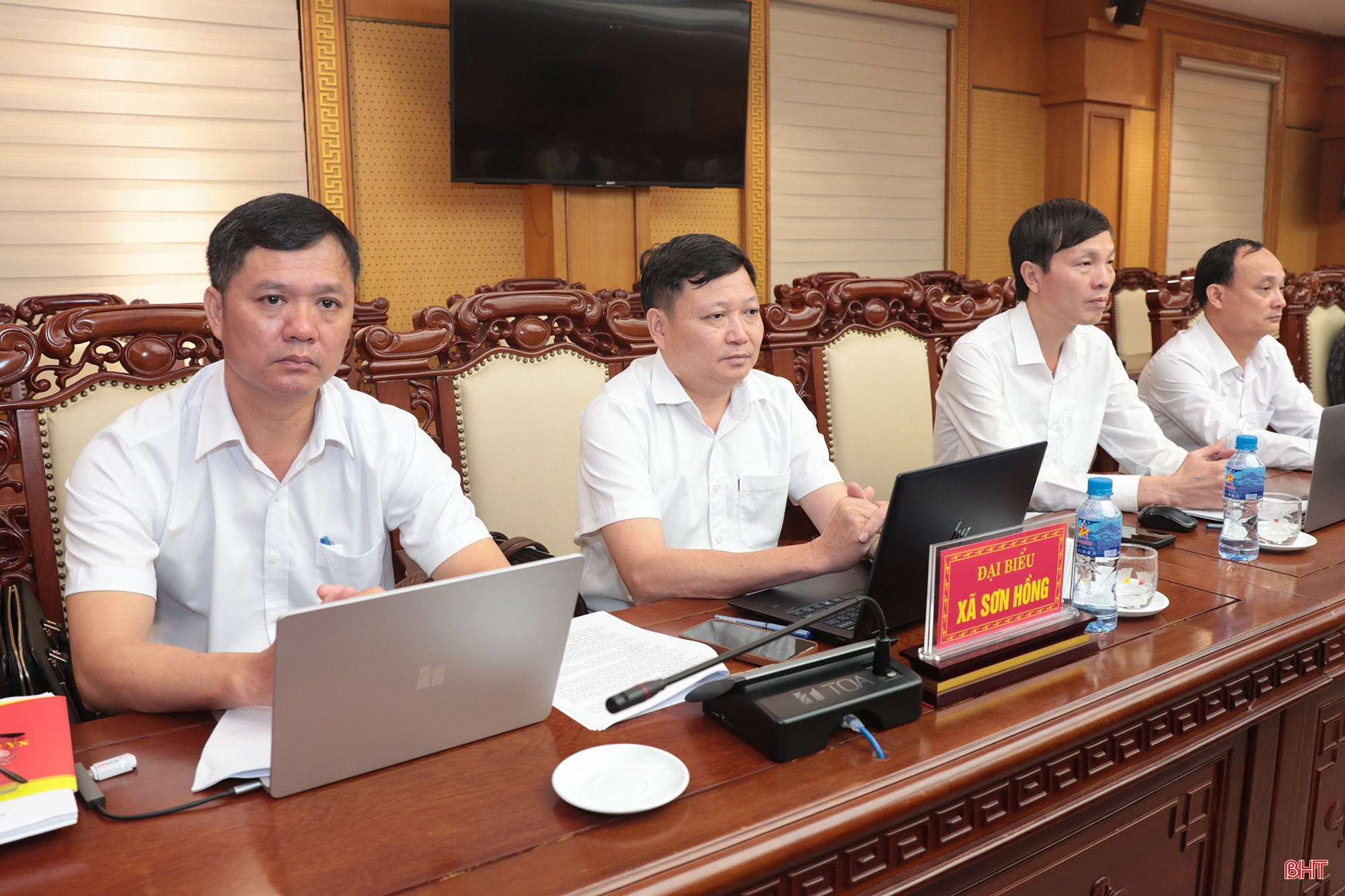 Đại diện lãnh đạo các xã biên giới đất liền của tỉnh tham dự hội nghị. bqbht_br_tong-ket-nghi-quyet-bct-4a.jpg