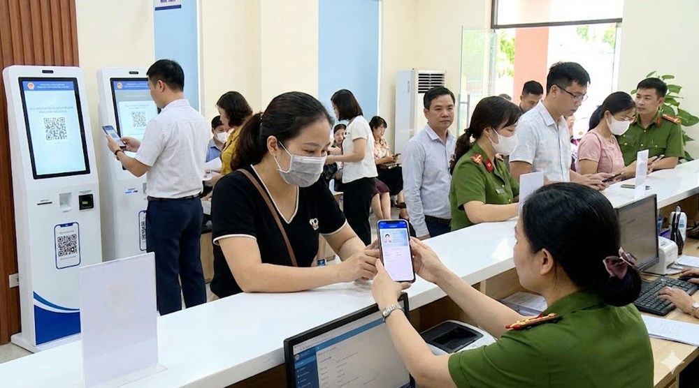 Thủ tướng chỉ đạo xử lý tình trạng yêu cầu giấy tờ đã tích hợp trên VNeID