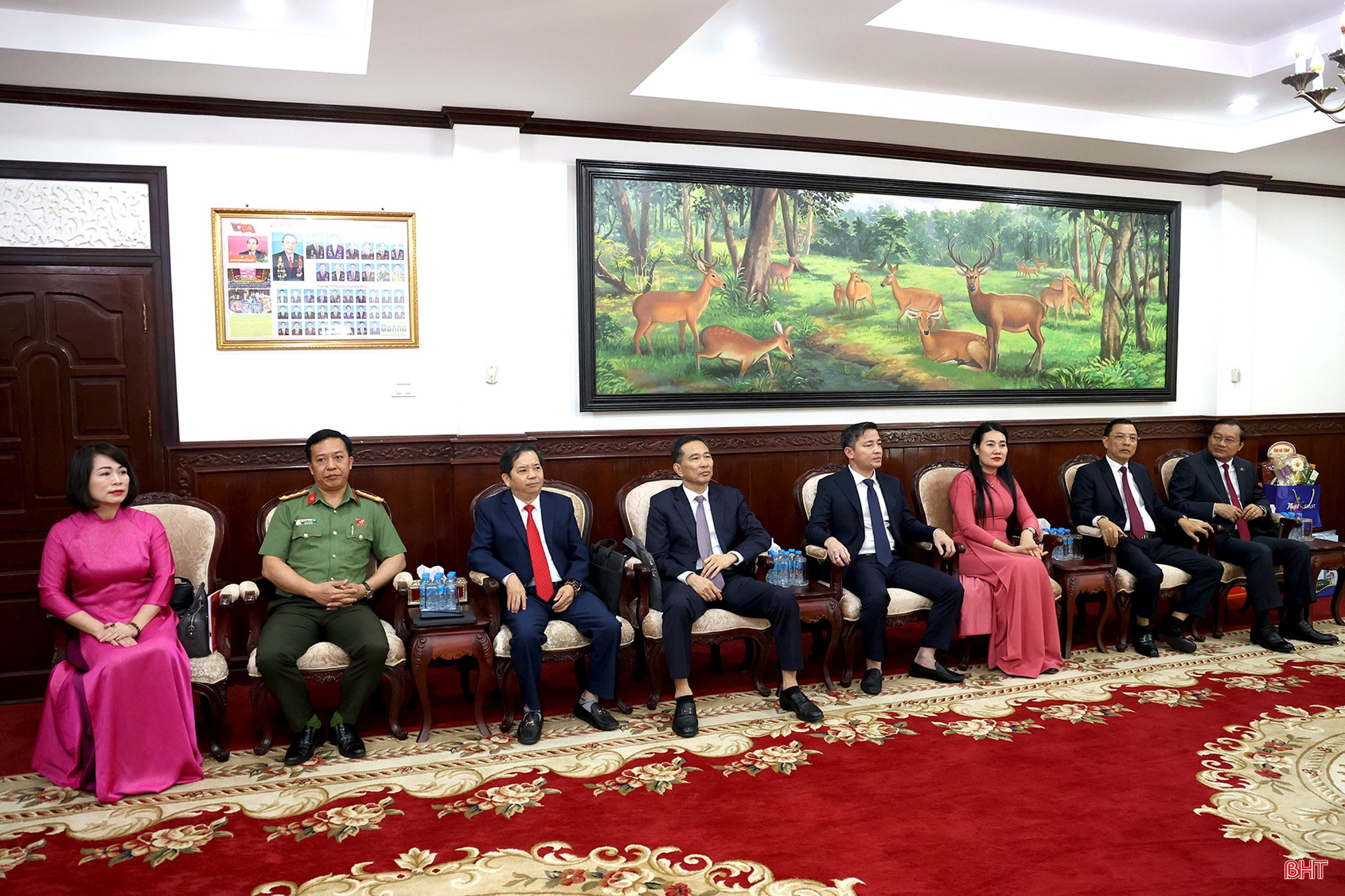 Đoàn đại biểu tỉnh Hà Tĩnh tại buổi gặp mặt. bqbht_br_1z0a3641.jpg