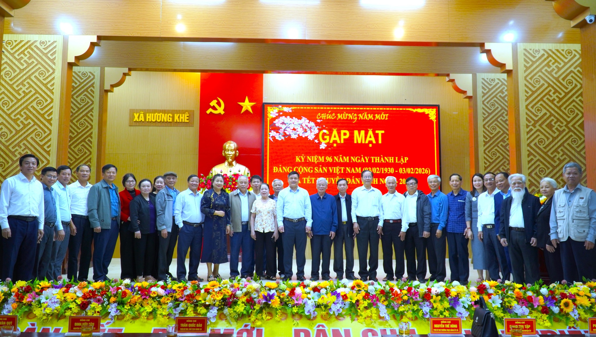 Hương Khê gặp mặt cán bộ qua các thời kỳ, ôn truyền thống 96 năm của Đảng và khí thế Xuân Bính Ngọ 2026