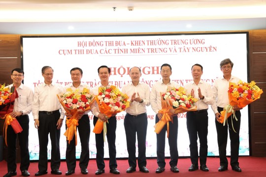 Hà Tĩnh dẫn đầu phong trào thi đua năm 2025 tại Hội nghị tổng kết công tác thi đua, khen thưởng Cụm các tỉnh Miền Trung – Tây Nguyên