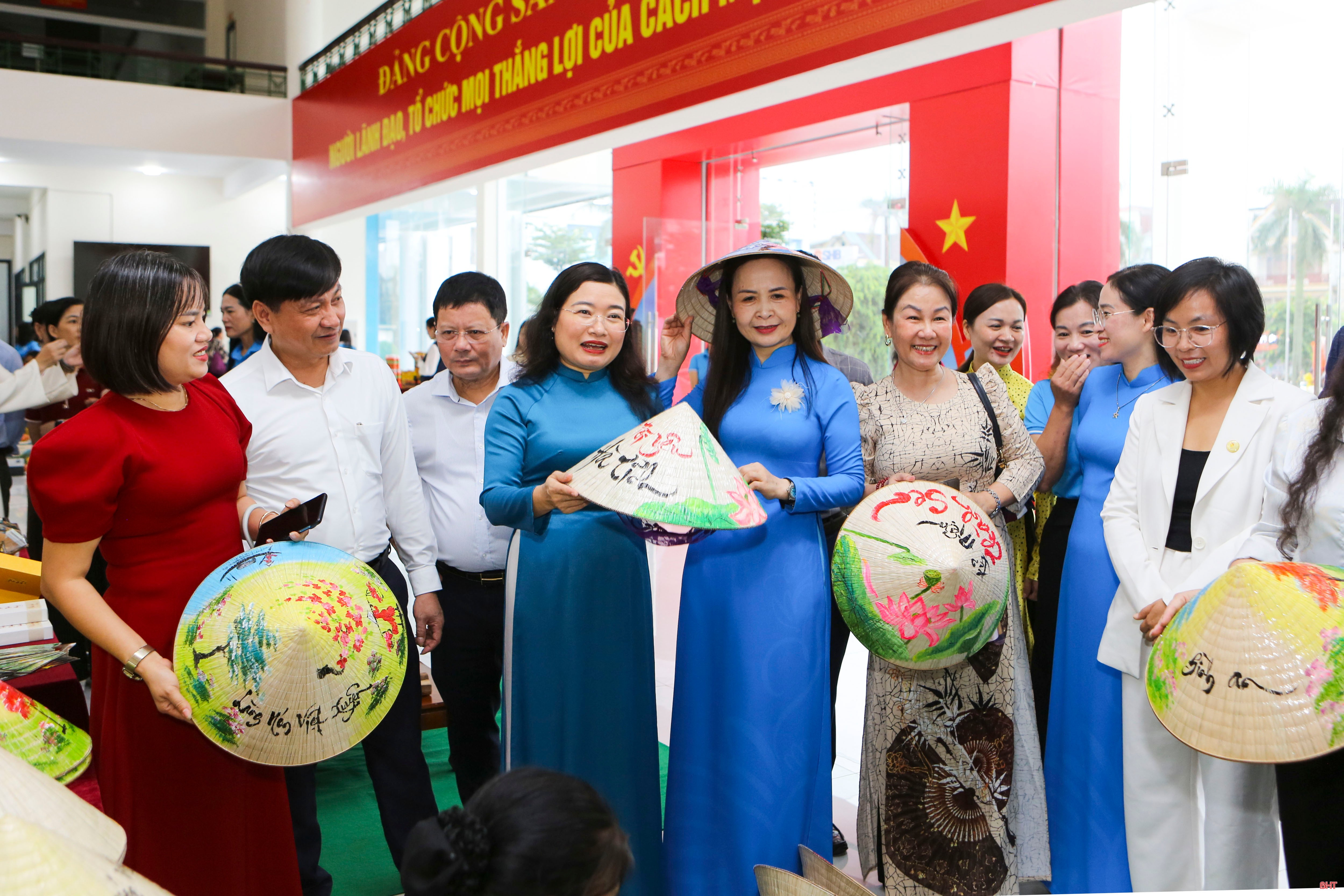 Sôi nổi ngày hội khởi nghiệp của phụ nữ Hà Tĩnh