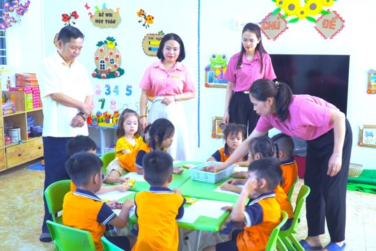 Trường Mầm non Hương Long đủ điều kiện đề nghị công nhận đạt chuẩn quốc gia