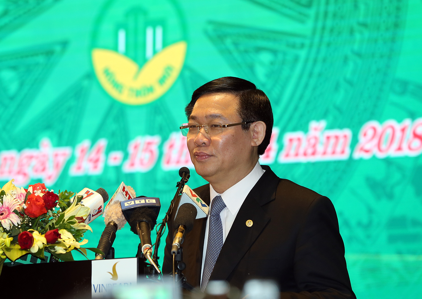 Phó Thủ tướng yêu cầu xây dựng tiêu chí xã, huyện nông thôn mới kiểu mẫu