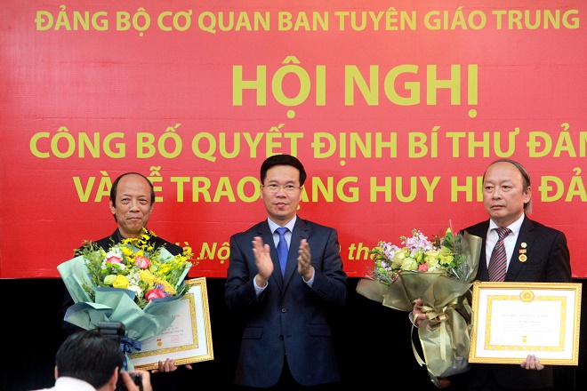 Công bố quyết định Bí thư Đảng ủy cơ quan Ban Tuyên giáo Trung ương